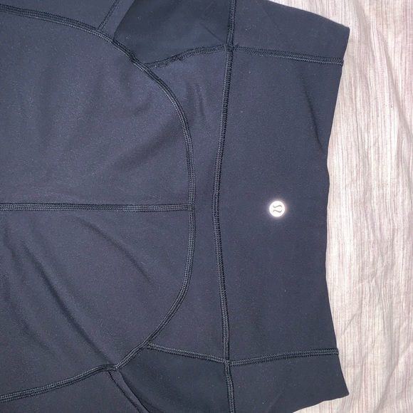 Brand new all the right places lulu leggings - Picture 2 of 8